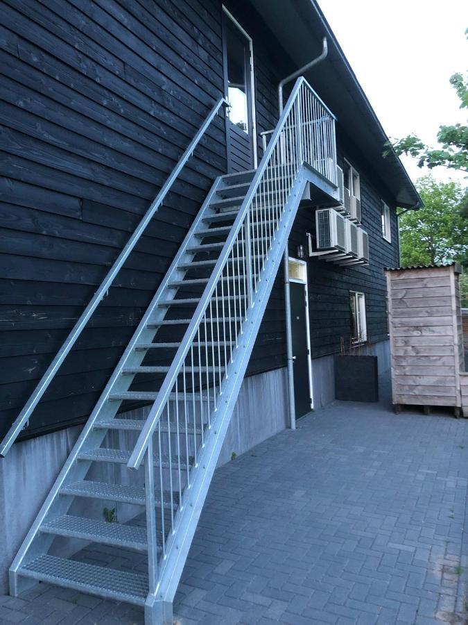 De La Rue Vakantiesuites Sleeuwijk Exterior foto